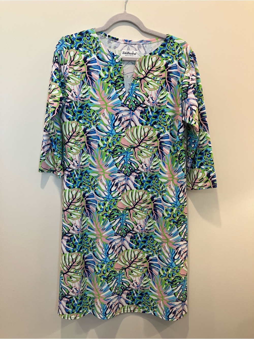 Southwind  Long-Sleeve Tropical Leaf Shift Dress in Green & Blue